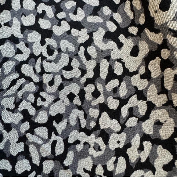 NWOT JOIE Beaded Halter neck Tank Top Sz XS black gray & white patterned chiffon - Picture 6 of 6